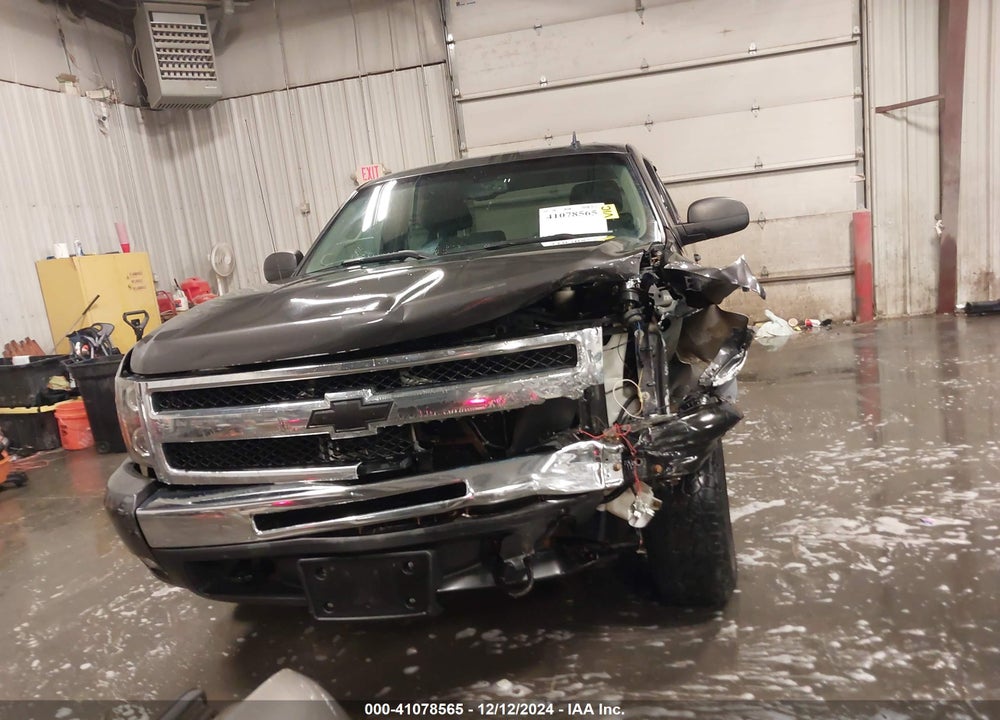 2011 CHEVROLET SILVERADO 1500 VIN: 3GCPKSE33BG310147