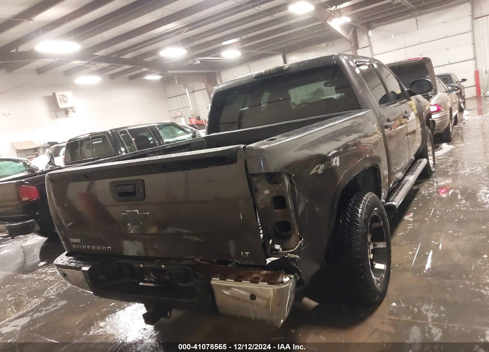 2011 CHEVROLET SILVERADO 1500 VIN: 3GCPKSE33BG310147