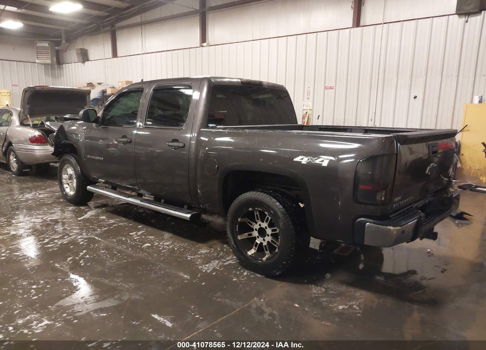 2011 CHEVROLET SILVERADO 1500 VIN: 3GCPKSE33BG310147