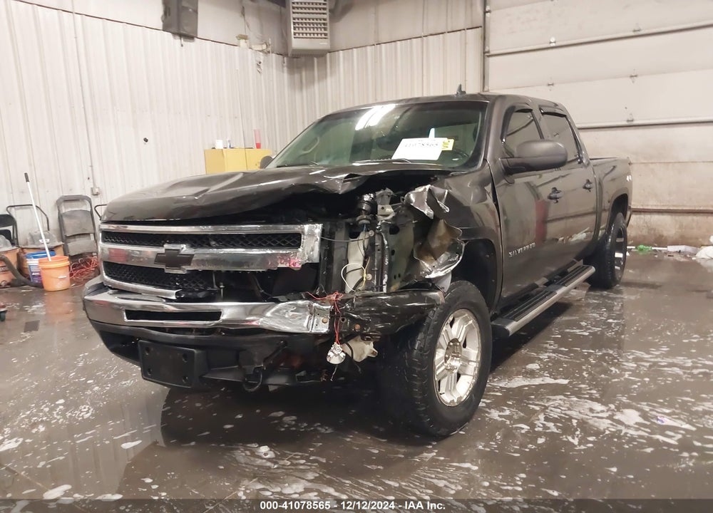 2011 CHEVROLET SILVERADO 1500 VIN: 3GCPKSE33BG310147