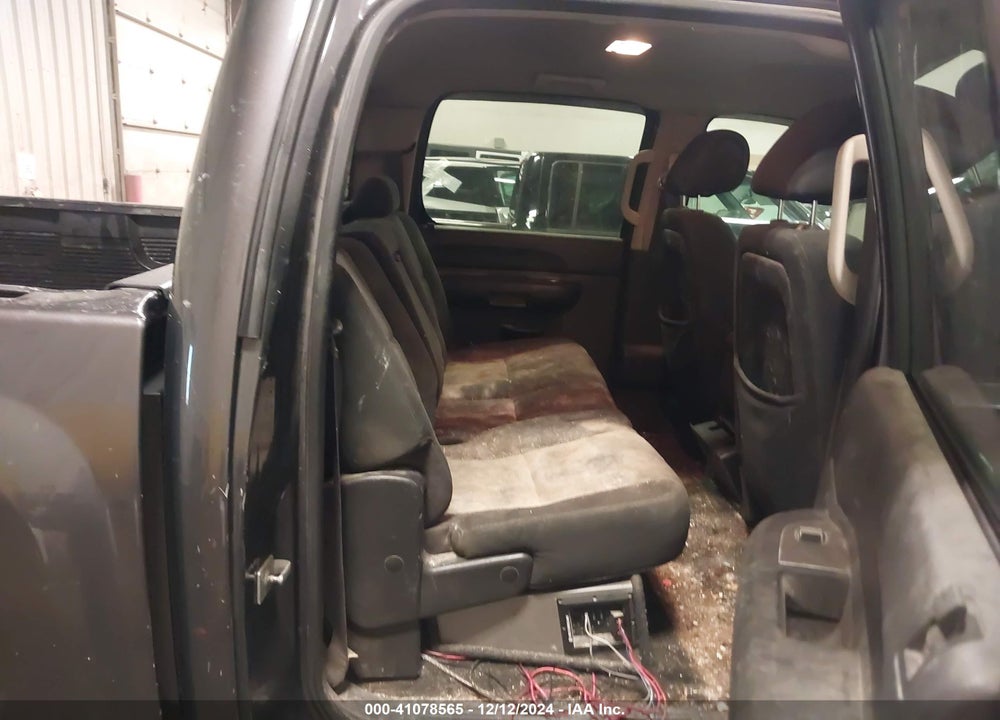 2011 CHEVROLET SILVERADO 1500 VIN: 3GCPKSE33BG310147