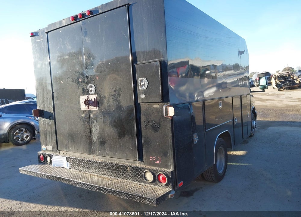 2006 GMC SAVANA CUTAWAY WORK VAN VIN: 1GDJG312961171278