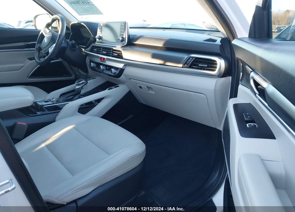 2020 KIA TELLURIDE S VIN: 5XYP64HC5LG015739