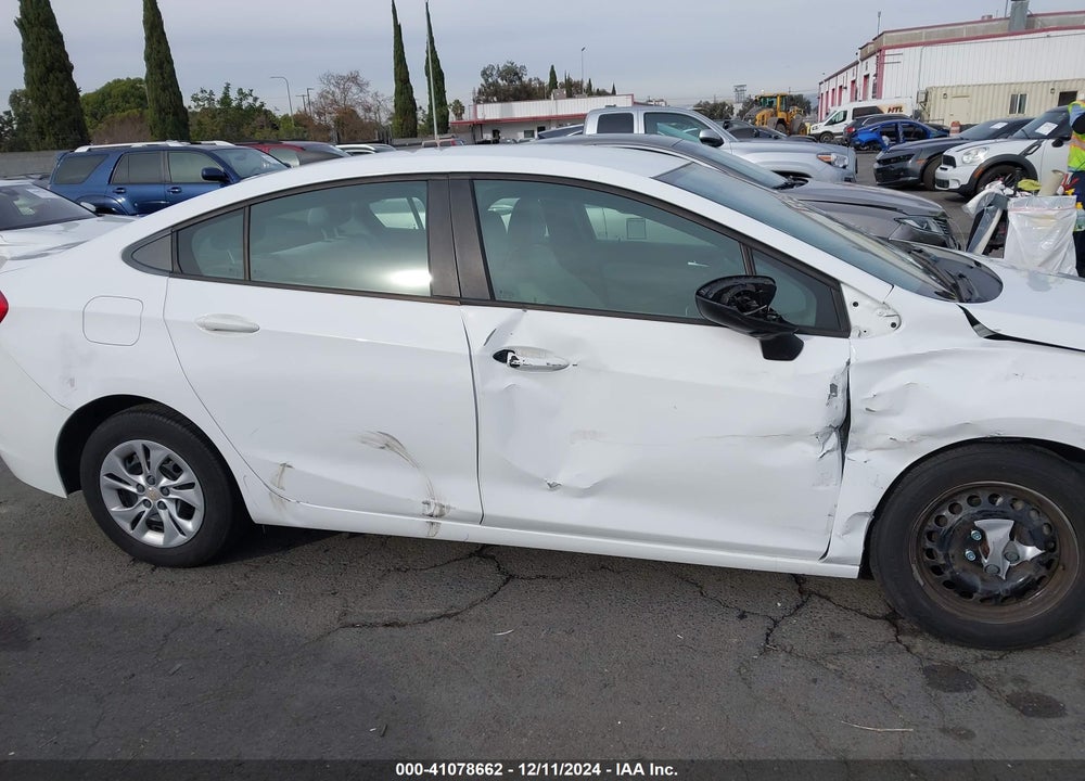 2019 CHEVROLET CRUZE VIN: 1G1BC5SM6K7120286
