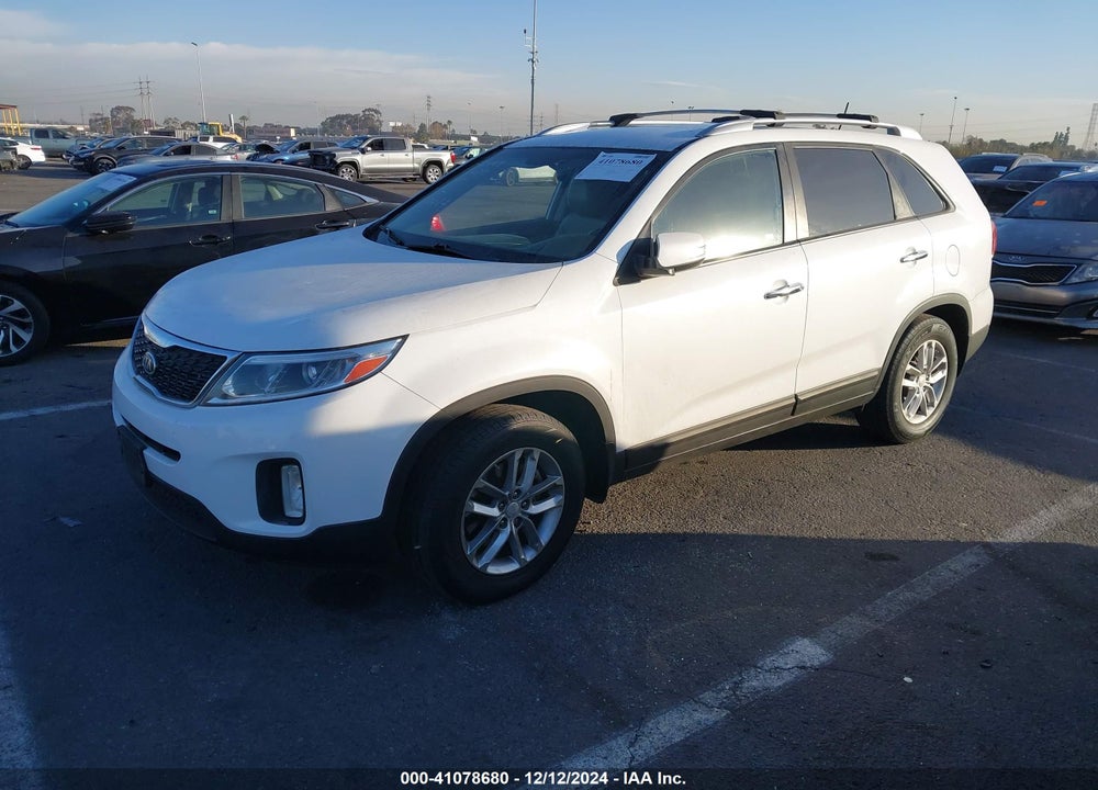 2015 KIA SORENTO LX VIN: 5XYKT4A66FG633132