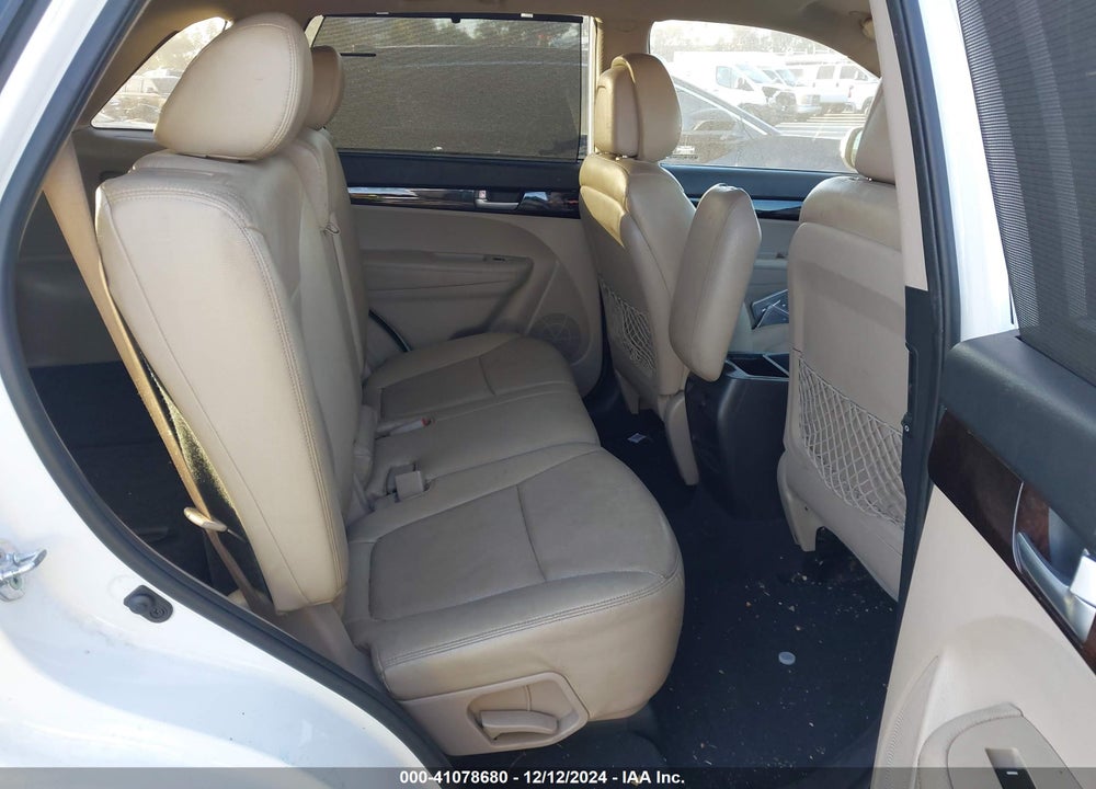 2015 KIA SORENTO LX VIN: 5XYKT4A66FG633132