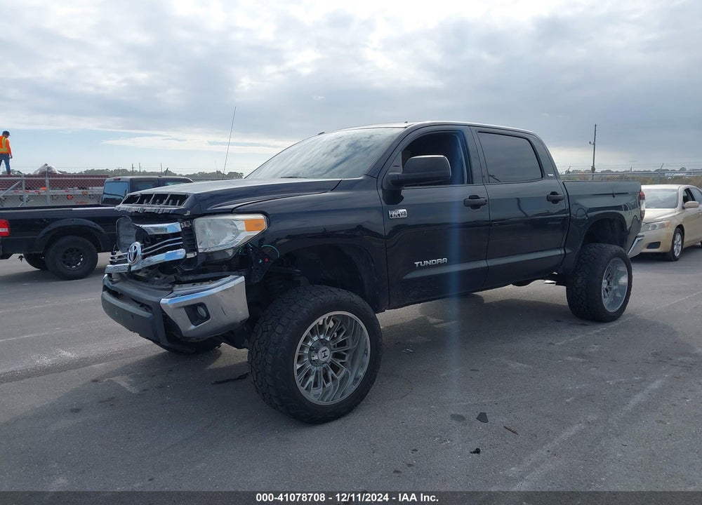 2017 TOYOTA TUNDRA SR5 5.7L V8 VIN: 5TFDW5F15HX646506