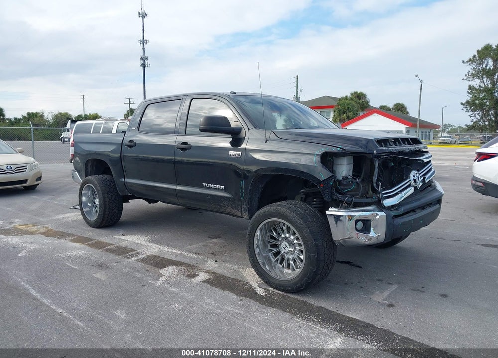 2017 TOYOTA TUNDRA SR5 5.7L V8 VIN: 5TFDW5F15HX646506