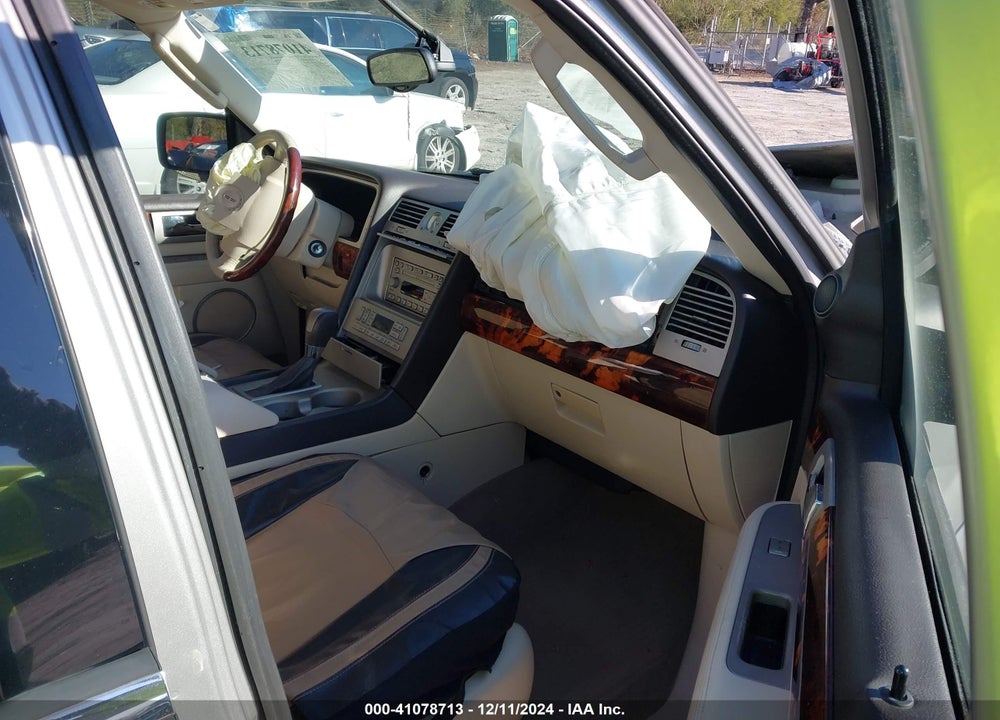 2003 LINCOLN NAVIGATOR VIN: 5LMFU27RX3LJ48599