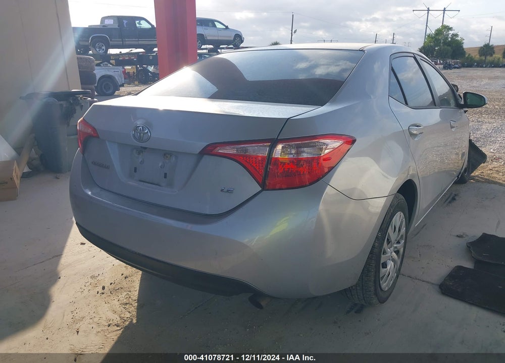 2018 TOYOTA COROLLA LE VIN: 5YFBURHE0JP787248