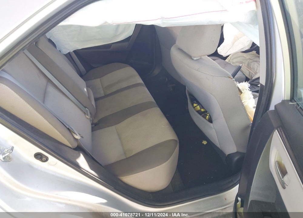 2018 TOYOTA COROLLA LE VIN: 5YFBURHE0JP787248