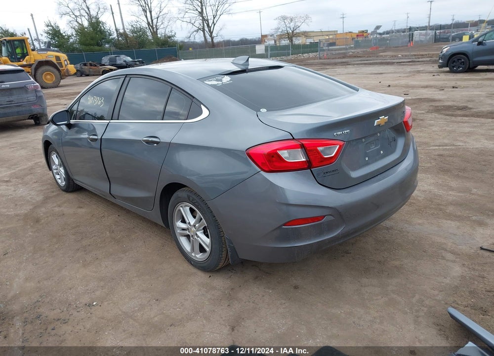 2018 CHEVROLET CRUZE LT AUTO VIN: 1G1BE5SM7J7125943