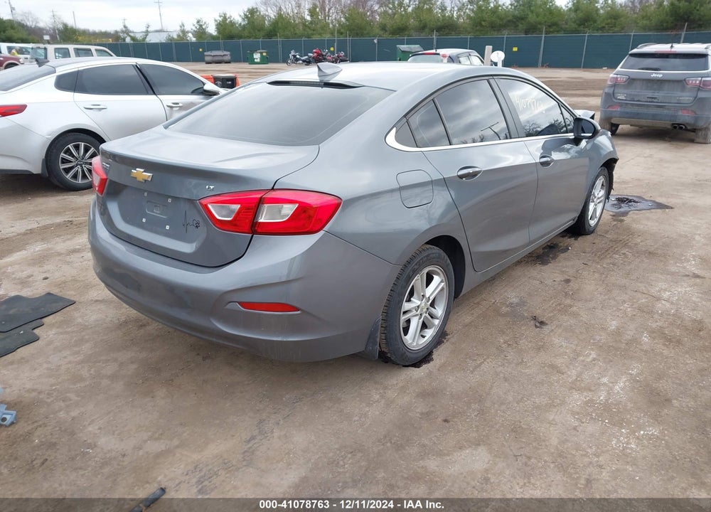 2018 CHEVROLET CRUZE LT AUTO VIN: 1G1BE5SM7J7125943