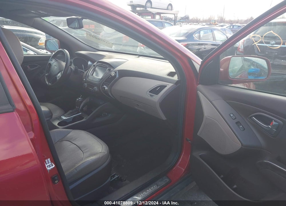 2015 HYUNDAI TUCSON LIMITED VIN: KM8JU3AG1FU979885