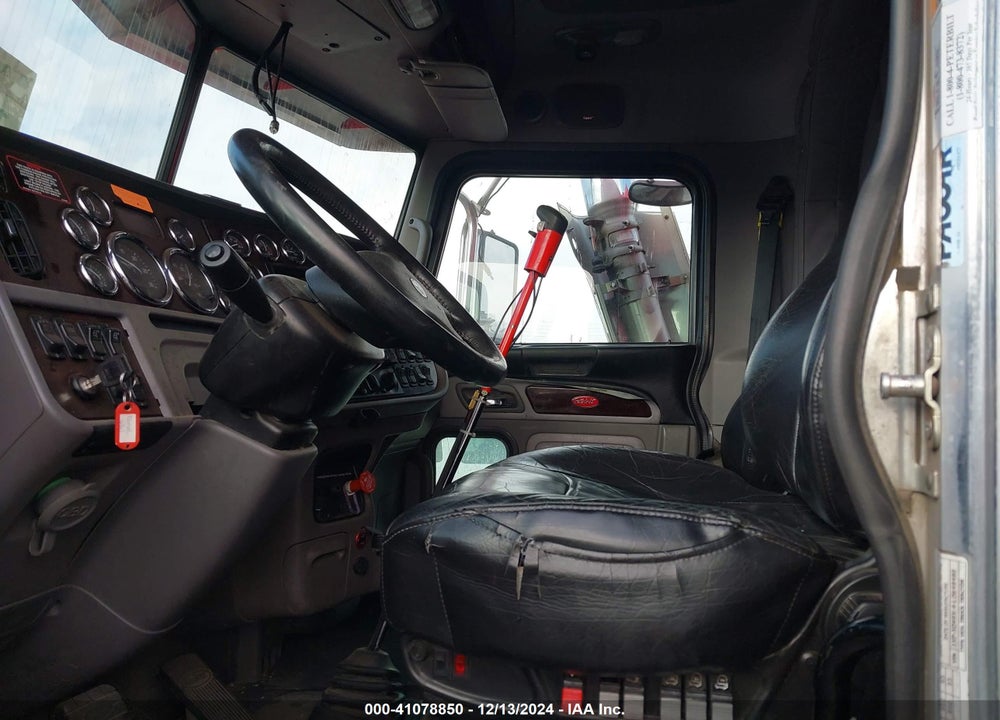 2020 PETERBILT 389 VIN: 1XPXD49X4LD648480