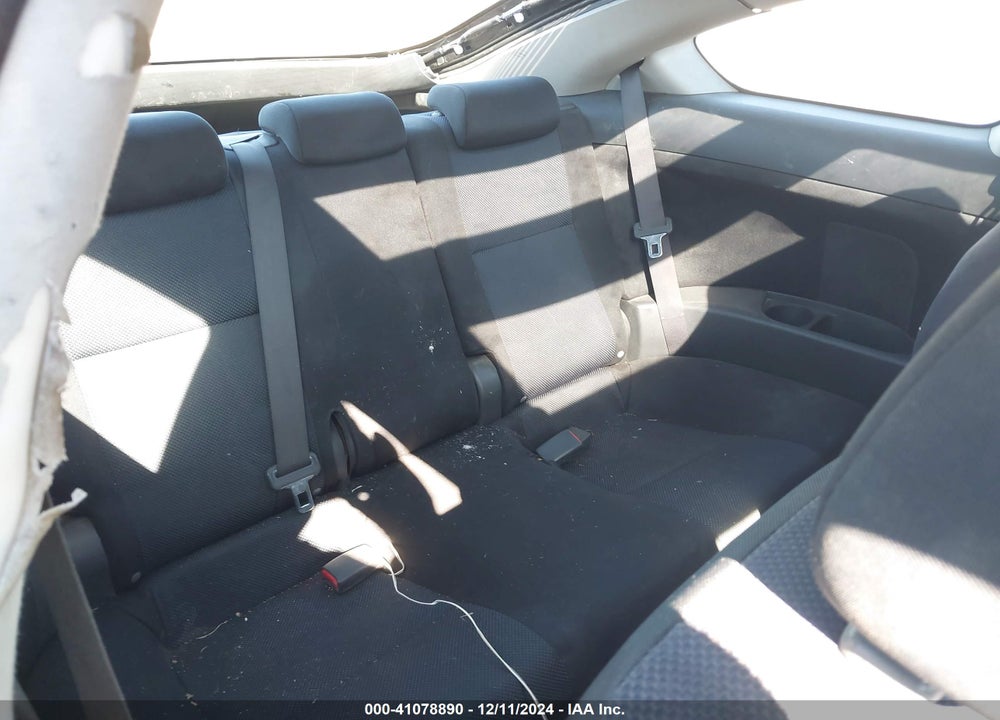 2005 SCION TC VIN: JTKDE177950058748