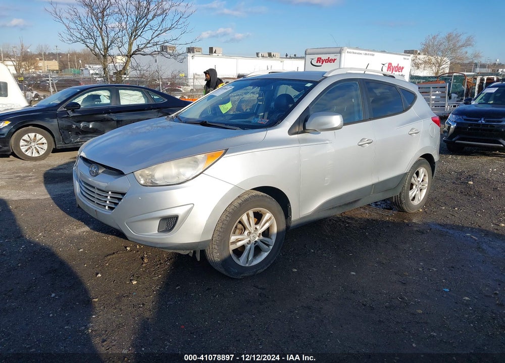 2011 HYUNDAI TUCSON GLS VIN: KM8JU3AC0BU207000