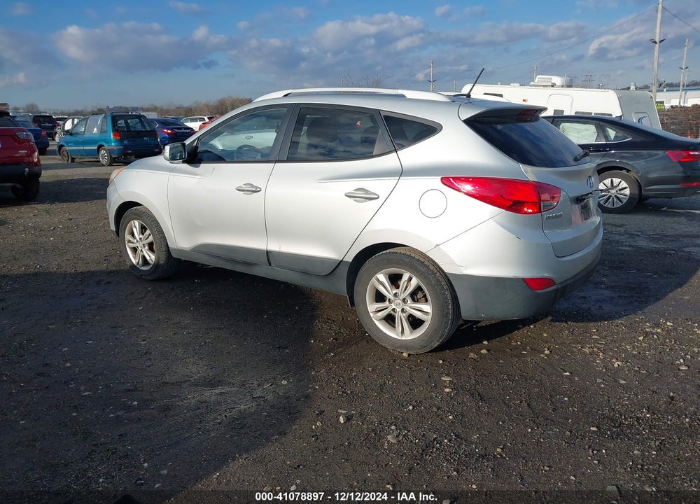 2011 HYUNDAI TUCSON GLS VIN: KM8JU3AC0BU207000
