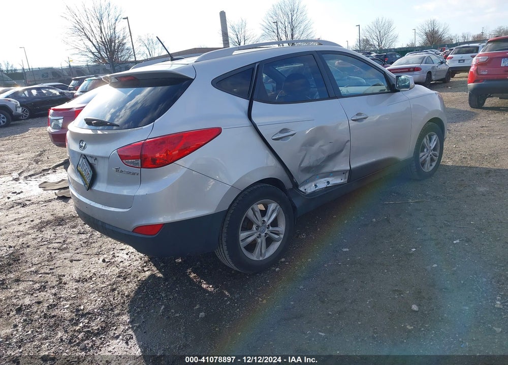 2011 HYUNDAI TUCSON GLS VIN: KM8JU3AC0BU207000