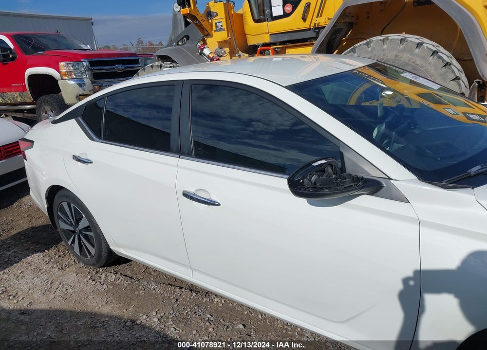 2021 NISSAN ALTIMA SV FWD VIN: 1N4BL4DV9MN415636