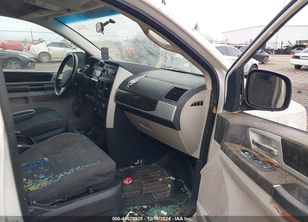 2010 DODGE GRAND CARAVAN SXT VIN: 2D4RN5D19AR118373