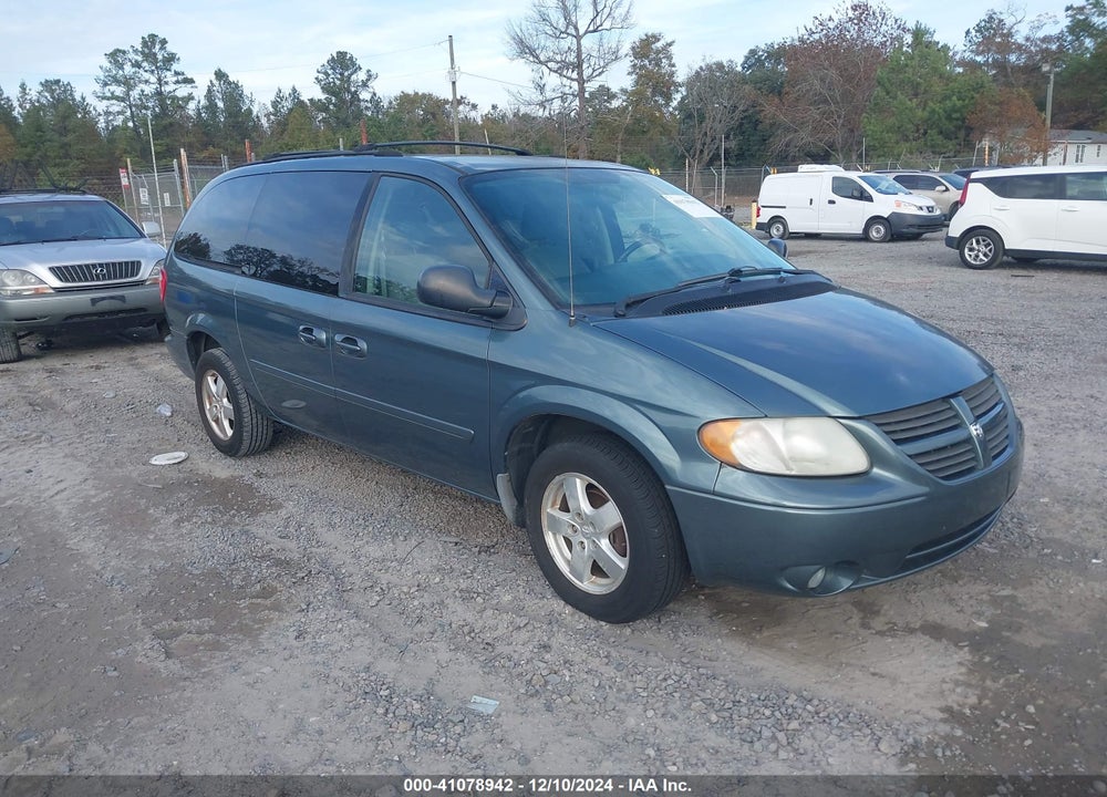 2007 DODGE GRAND CARAVAN SXT VIN: 2D4GP44L07R166480