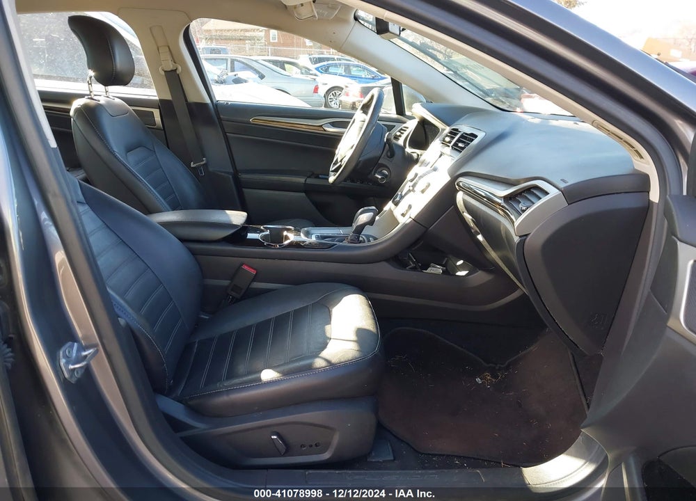 2014 FORD FUSION SE VIN: 3FA6P0HD4ER289460