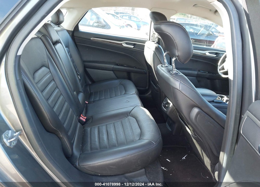 2014 FORD FUSION SE VIN: 3FA6P0HD4ER289460