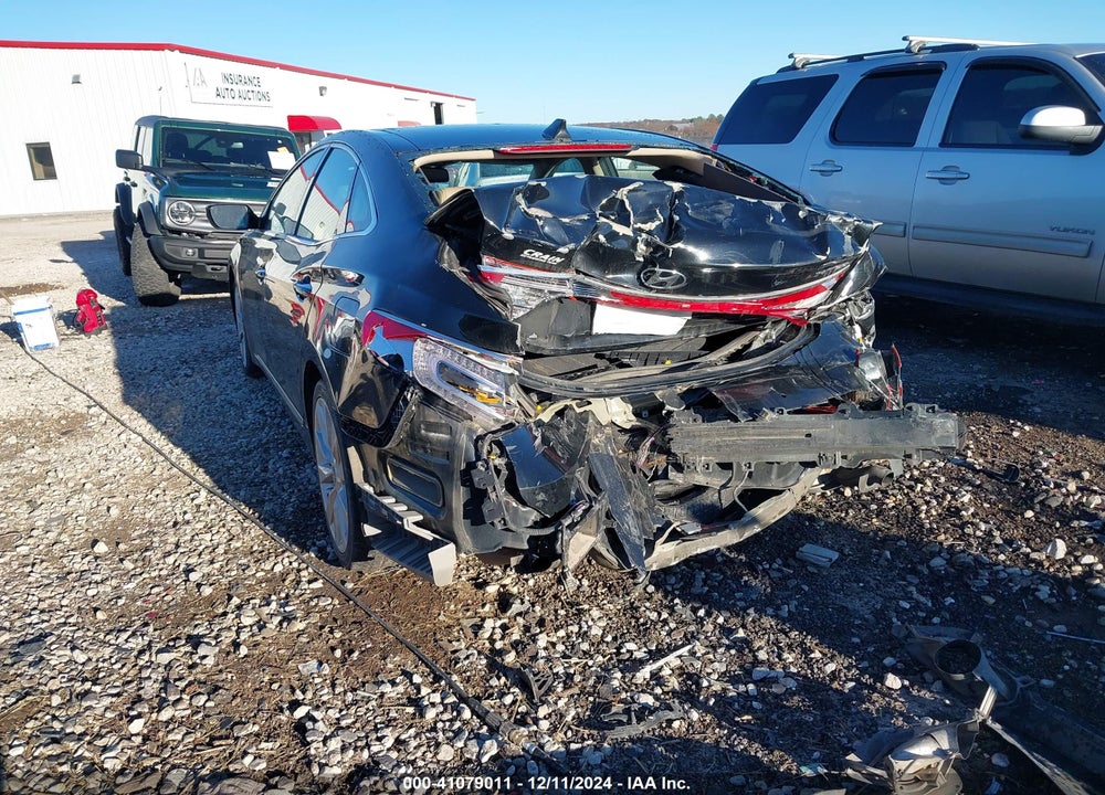 2017 HYUNDAI AZERA VIN: KMHFH4JG9HA575205