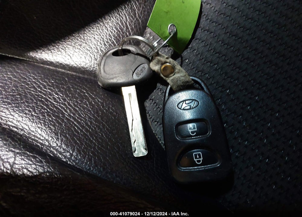 2013 HYUNDAI TUCSON VIN: KM8JUCAC0DU738670