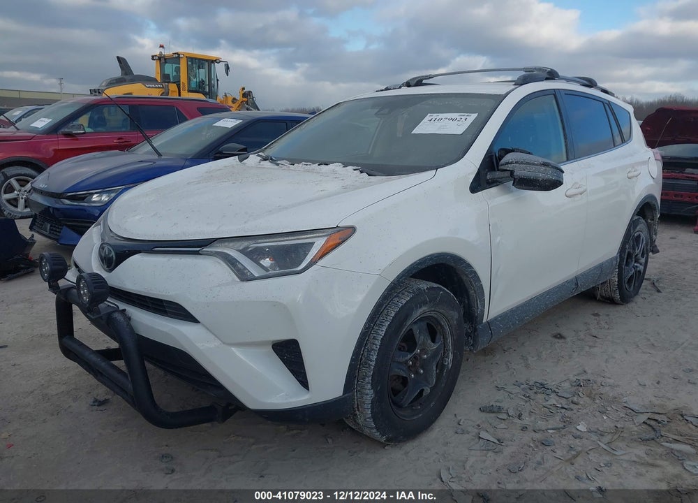 2018 TOYOTA RAV4 LE VIN: JTMBFREVXJJ726735