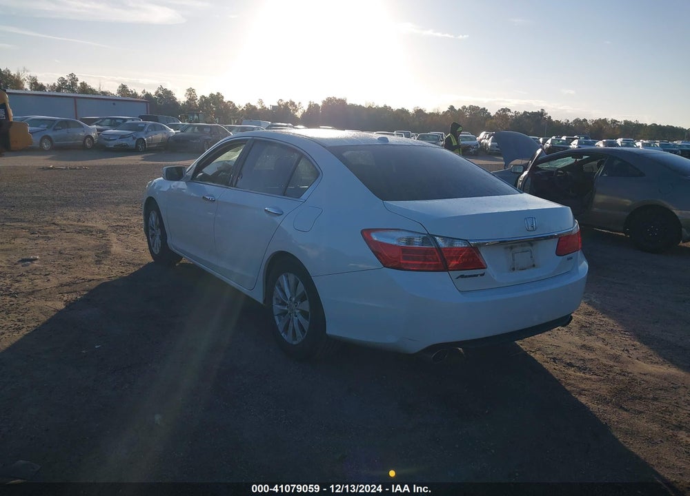 2013 HONDA ACCORD EX-L V-6 VIN: 1HGCR3F84DA001123