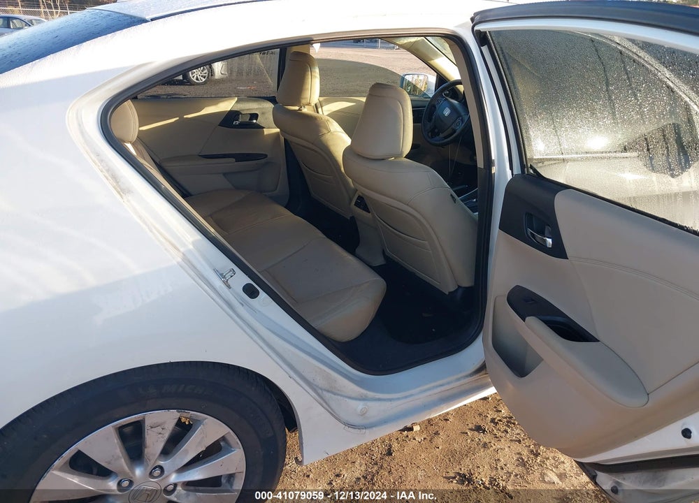 2013 HONDA ACCORD EX-L V-6 VIN: 1HGCR3F84DA001123