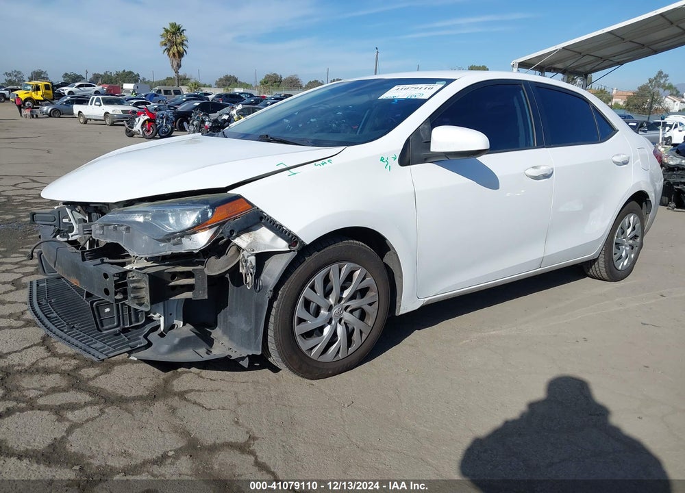 2018 TOYOTA COROLLA LE VIN: 2T1BURHE0JC104691