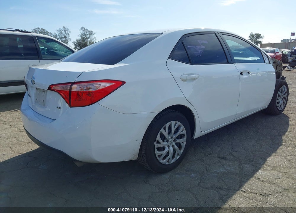 2018 TOYOTA COROLLA LE VIN: 2T1BURHE0JC104691