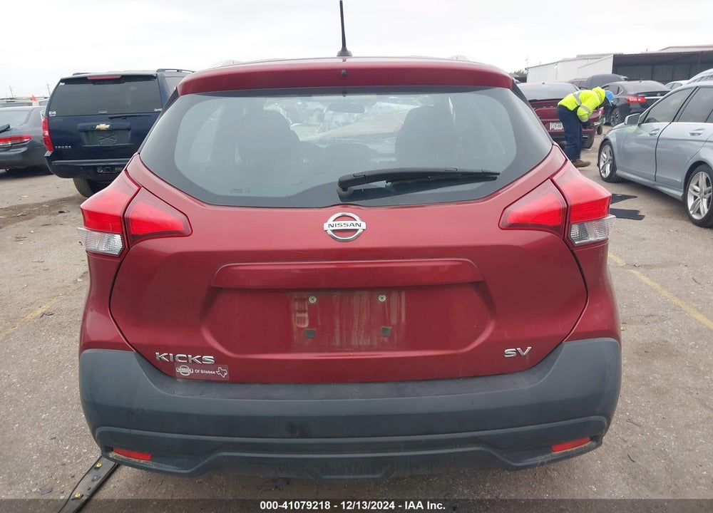 2019 NISSAN KICKS SV VIN: 3N1CP5CU0KL529123
