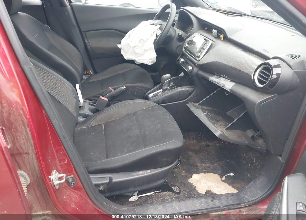 2019 NISSAN KICKS SV VIN: 3N1CP5CU0KL529123