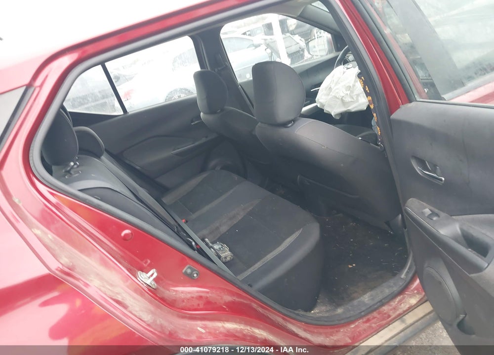 2019 NISSAN KICKS SV VIN: 3N1CP5CU0KL529123