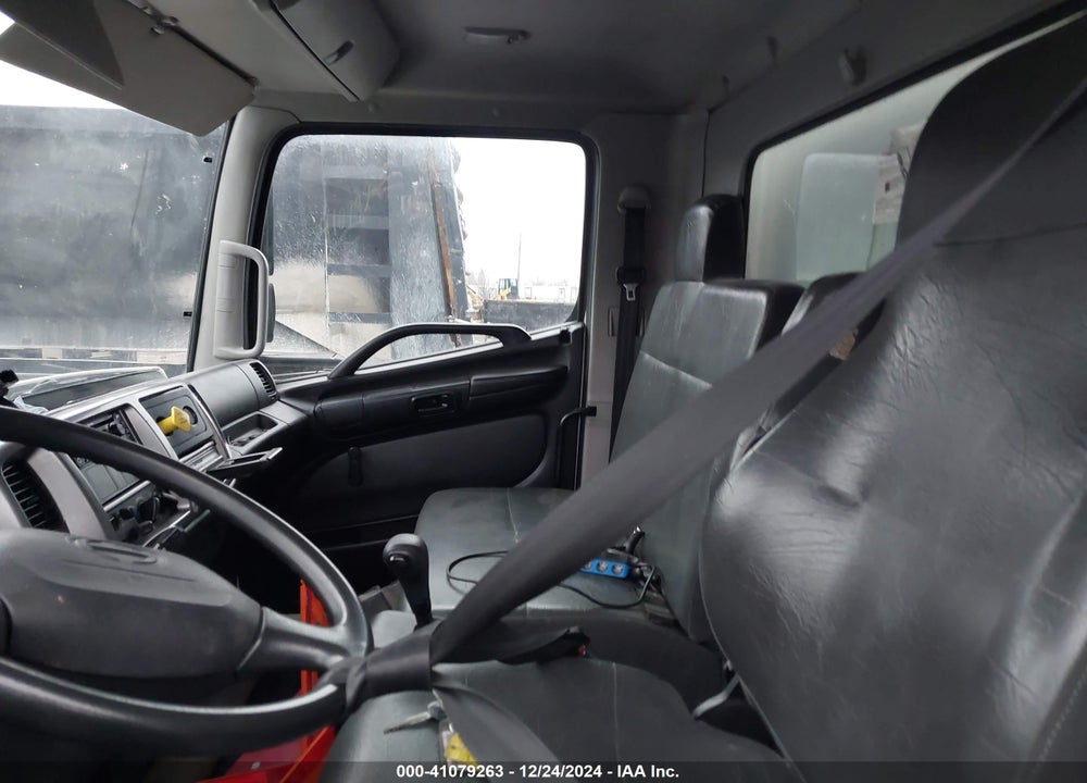 2019 HINO 258/268 VIN: 5PVNJ8JV5K4S71563