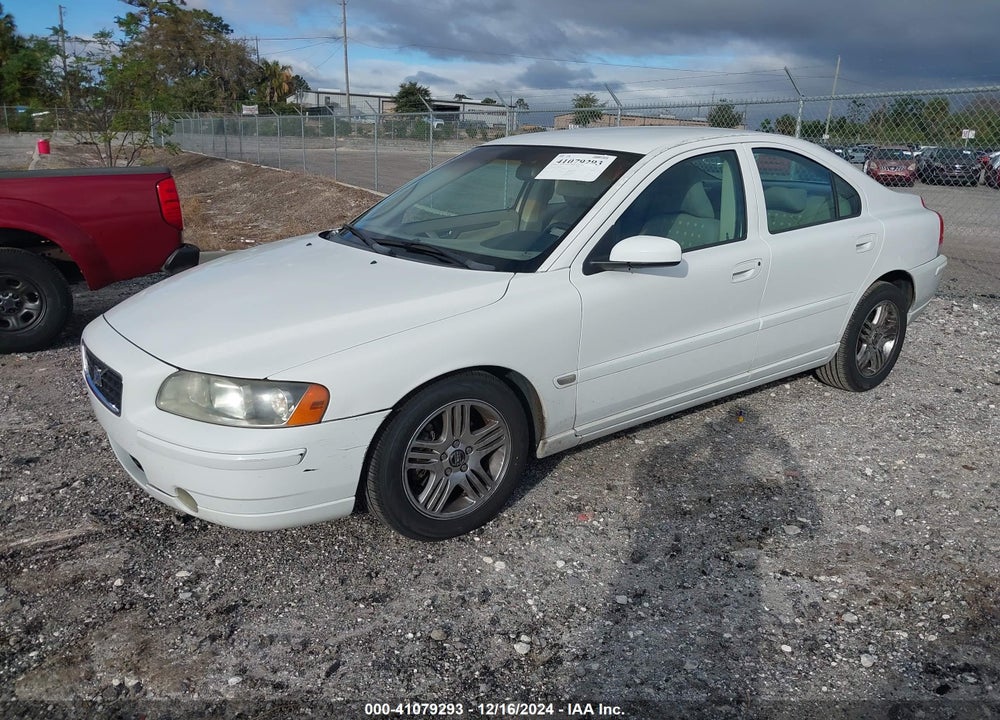 2005 VOLVO S60 2.5T VIN: YV1RS592152460146
