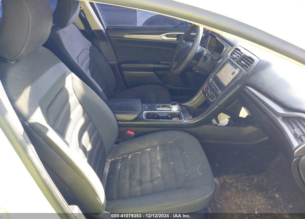 2017 FORD FUSION SE VIN: 3FA6P0H73HR412731