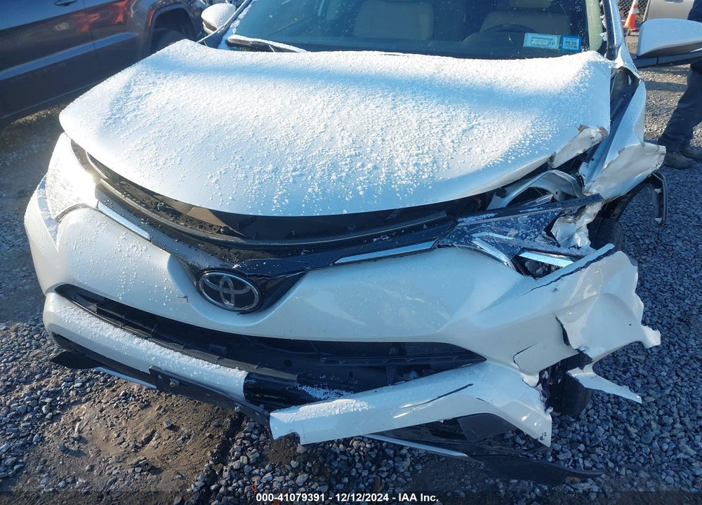 2018 TOYOTA RAV4 LIMITED VIN: JTMDFREV1JJ223278