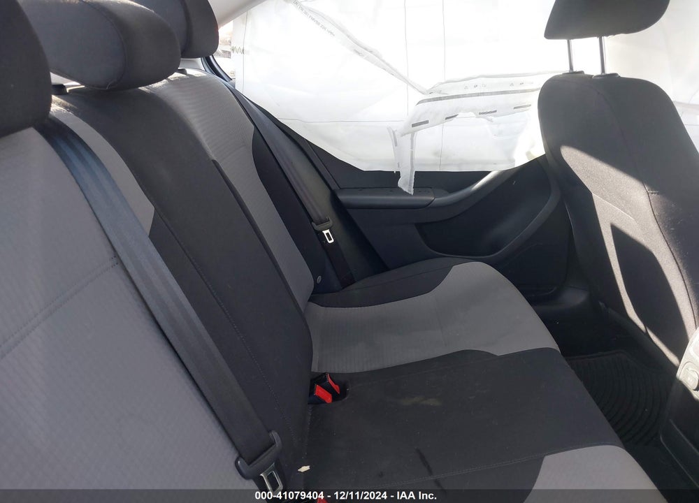 2017 VOLKSWAGEN JETTA VIN: 3VW2B7AJ8HM273650