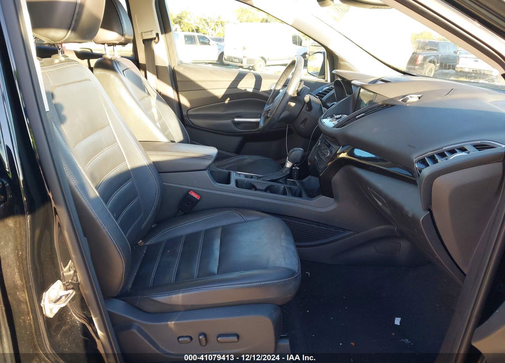2017 FORD ESCAPE TITANIUM VIN: 1FMCU0J90HUB01103