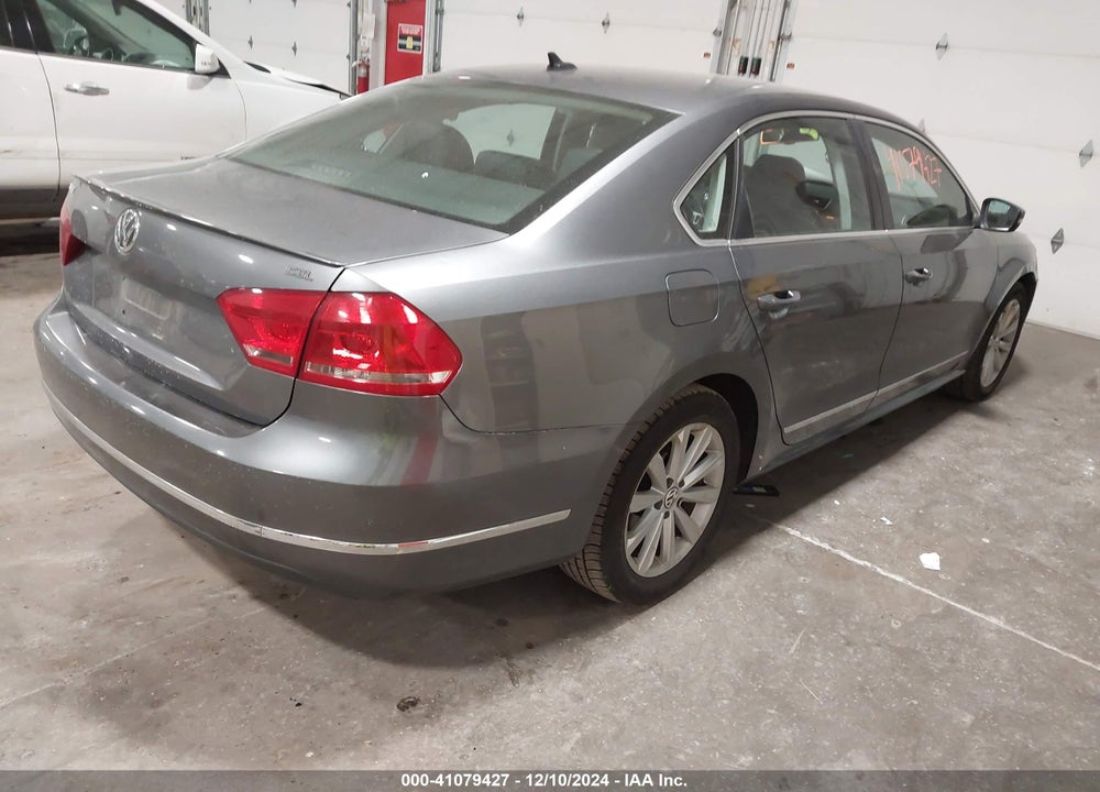 2012 VOLKSWAGEN PASSAT VIN: 1VWCH7A34CC108094