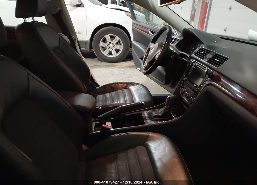 2012 VOLKSWAGEN PASSAT VIN: 1VWCH7A34CC108094