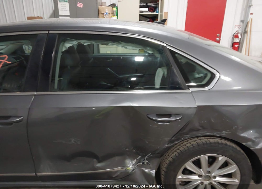 2012 VOLKSWAGEN PASSAT VIN: 1VWCH7A34CC108094