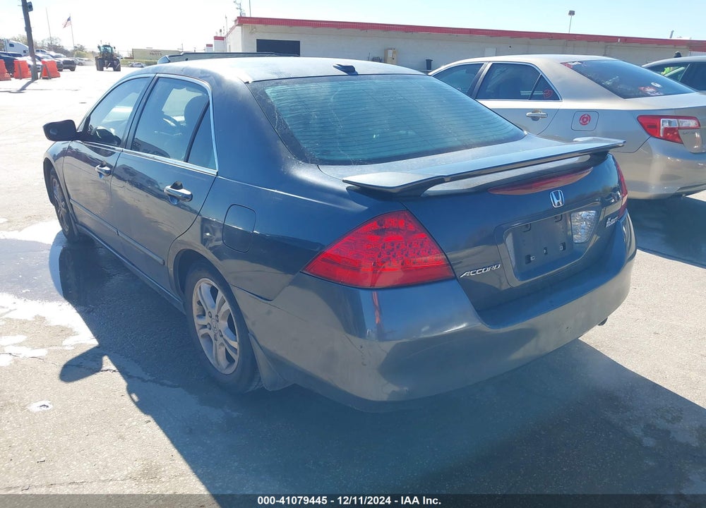 2007 HONDA ACCORD 2.4 EX VIN: 1HGCM56747A042180