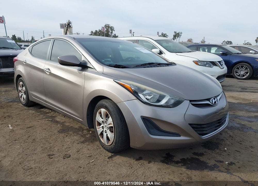 2016 HYUNDAI ELANTRA SE VIN: 5NPDH4AE4GH698119