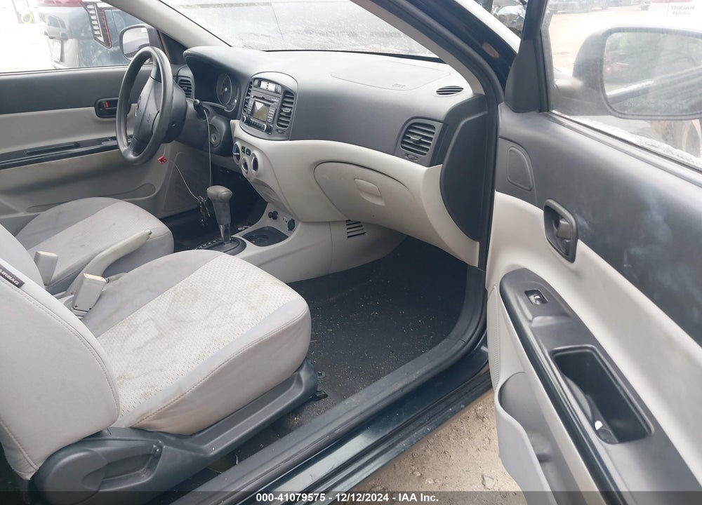 2010 HYUNDAI ACCENT GS VIN: KMHCM3AC8AU170480